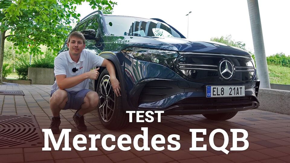 Mercedes-Benz EQB uveze až 7 lidí, jak se vejdou?
