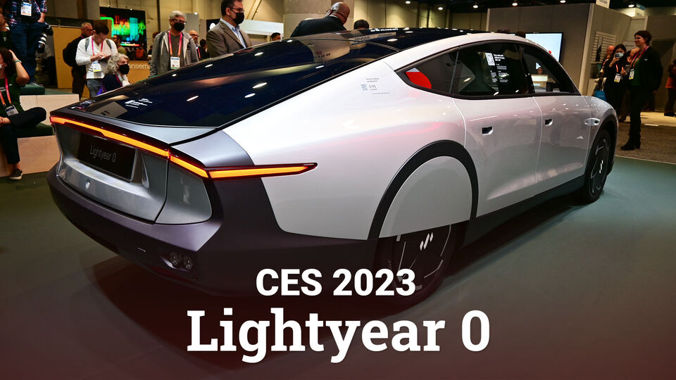 Na 1 nabití vydží 8 měsíců! To je elektromobil Lightyear 0