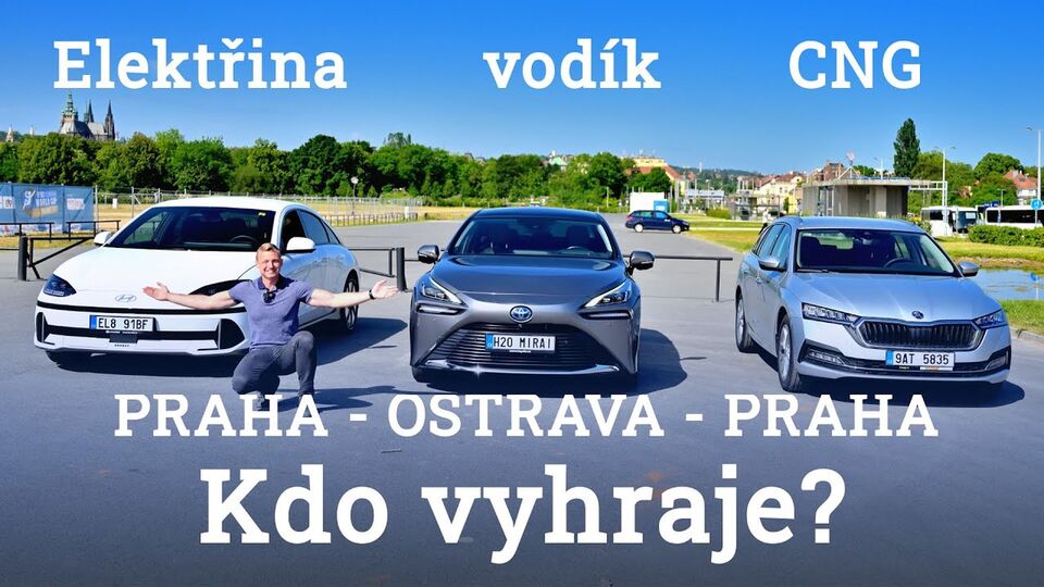 Závod na dálkové trase. Je rychlejší elektromobil, vodíkové auto, nebo auto na CNG?