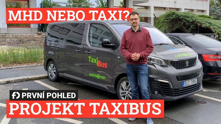 MHD nebo taxi? Nový druh hromadné dopravy začíná využívat elektromobily