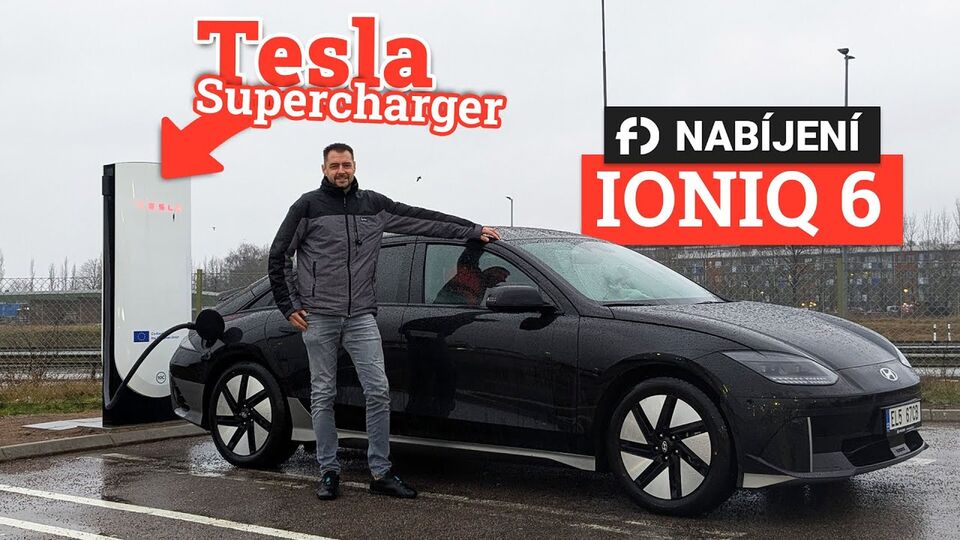 Nabíjíme Hyundai Ioniq 6 na 800V Superchargeru V4. Poradí si s tím?