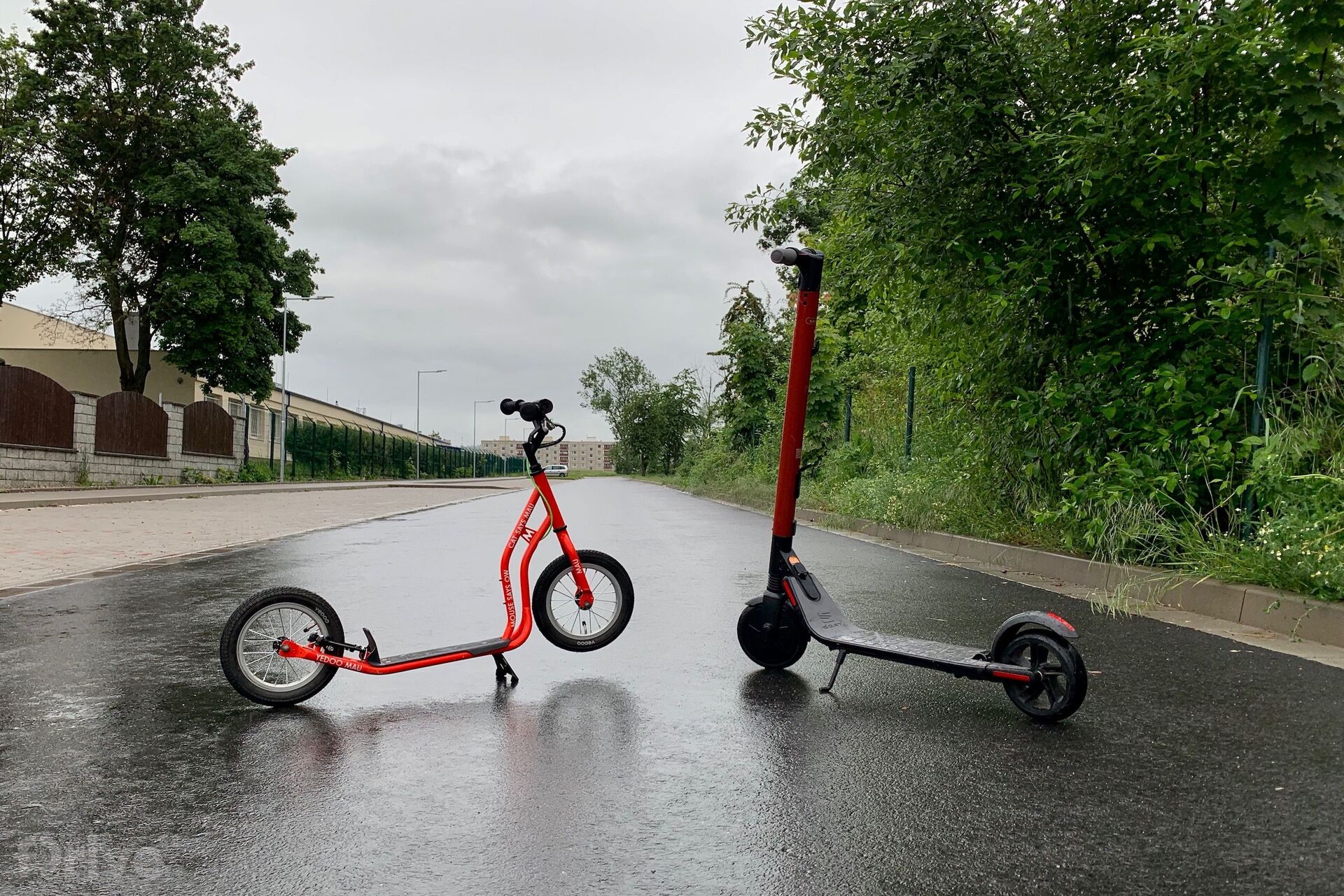 SEAT eXS KickScooter