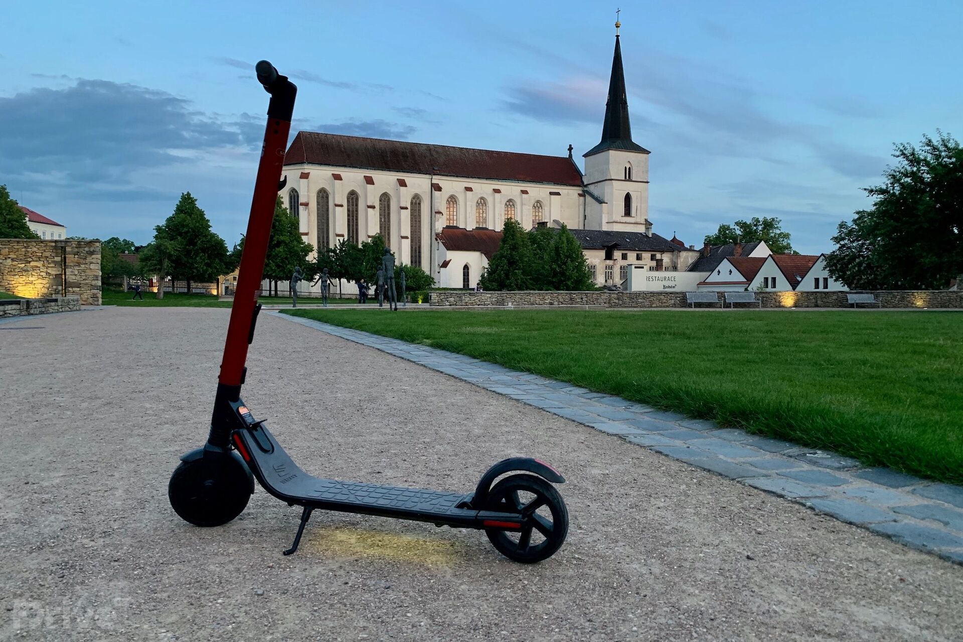 SEAT eXS KickScooter