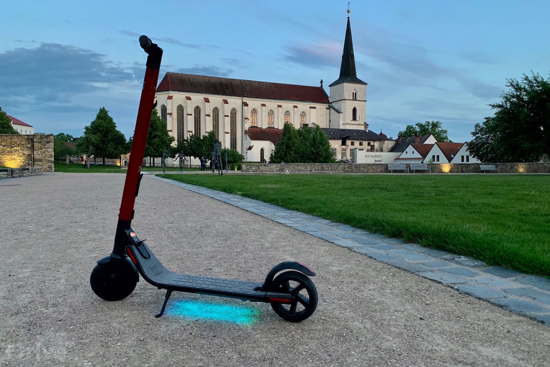 SEAT eXS KickScooter