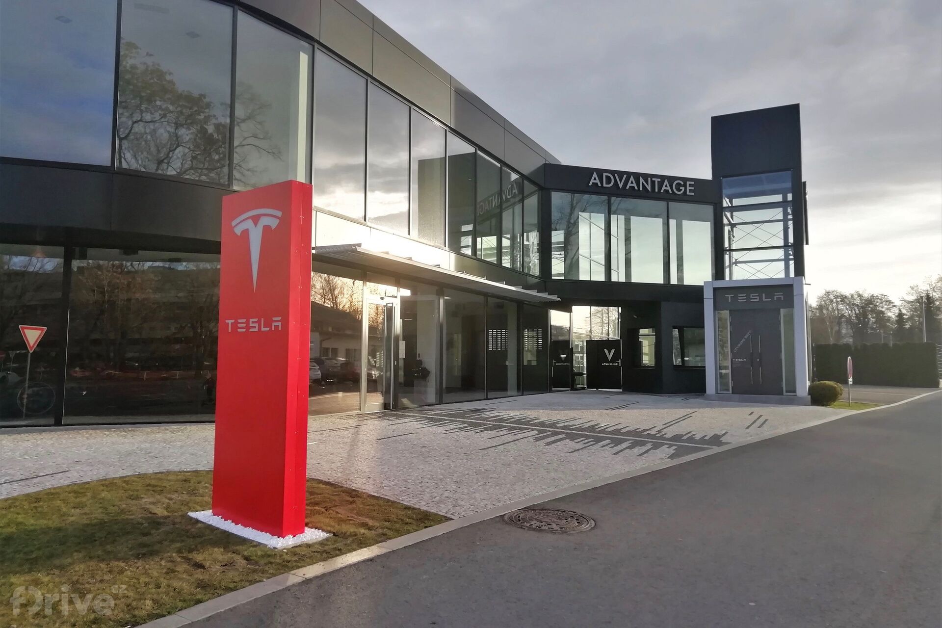 Servis Tesla v Praze