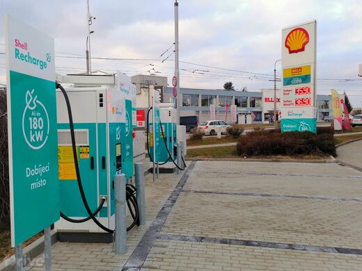 Nabíjecí stanice: Shell, České Budějovice, Pražská třída, čerpací ...
