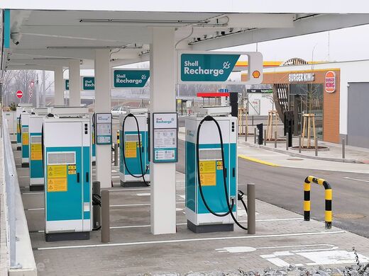 Shell, dálnice D4, 68. km směr SRN, odpočívka Krsice, čerpací stanice Shell