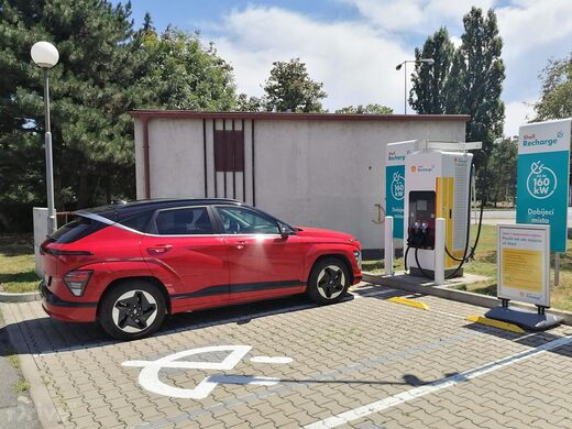 Shell, Hradec Králové, Gočárův okruh