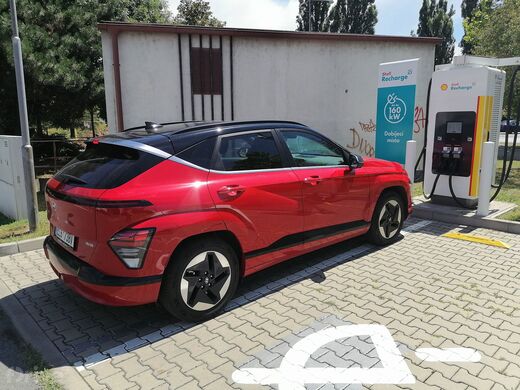 Shell, Hradec Králové, Gočárův okruh