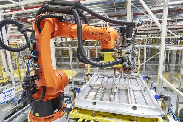 Škoda Auto nová baterkárna MB