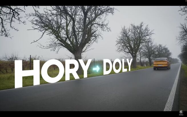 Škoda Enyaq Coupé RS iV jede směr Hory Doly