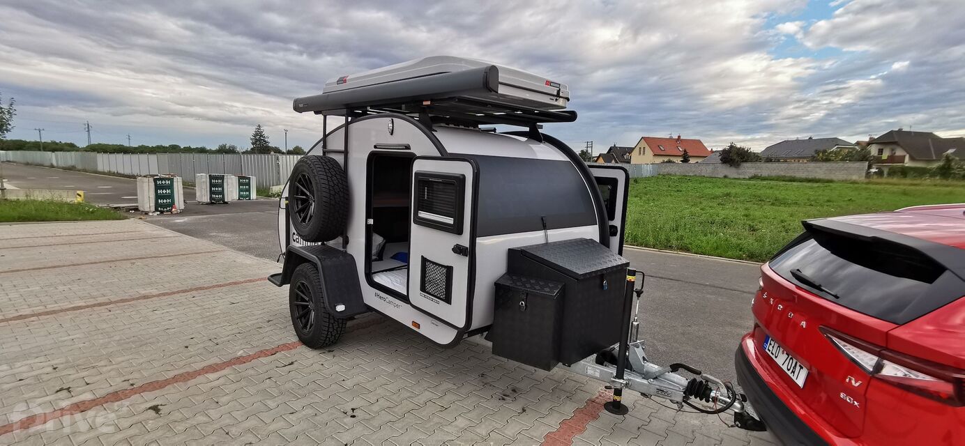 Škoda Enyaq iV 80x a karavan Hero Camper