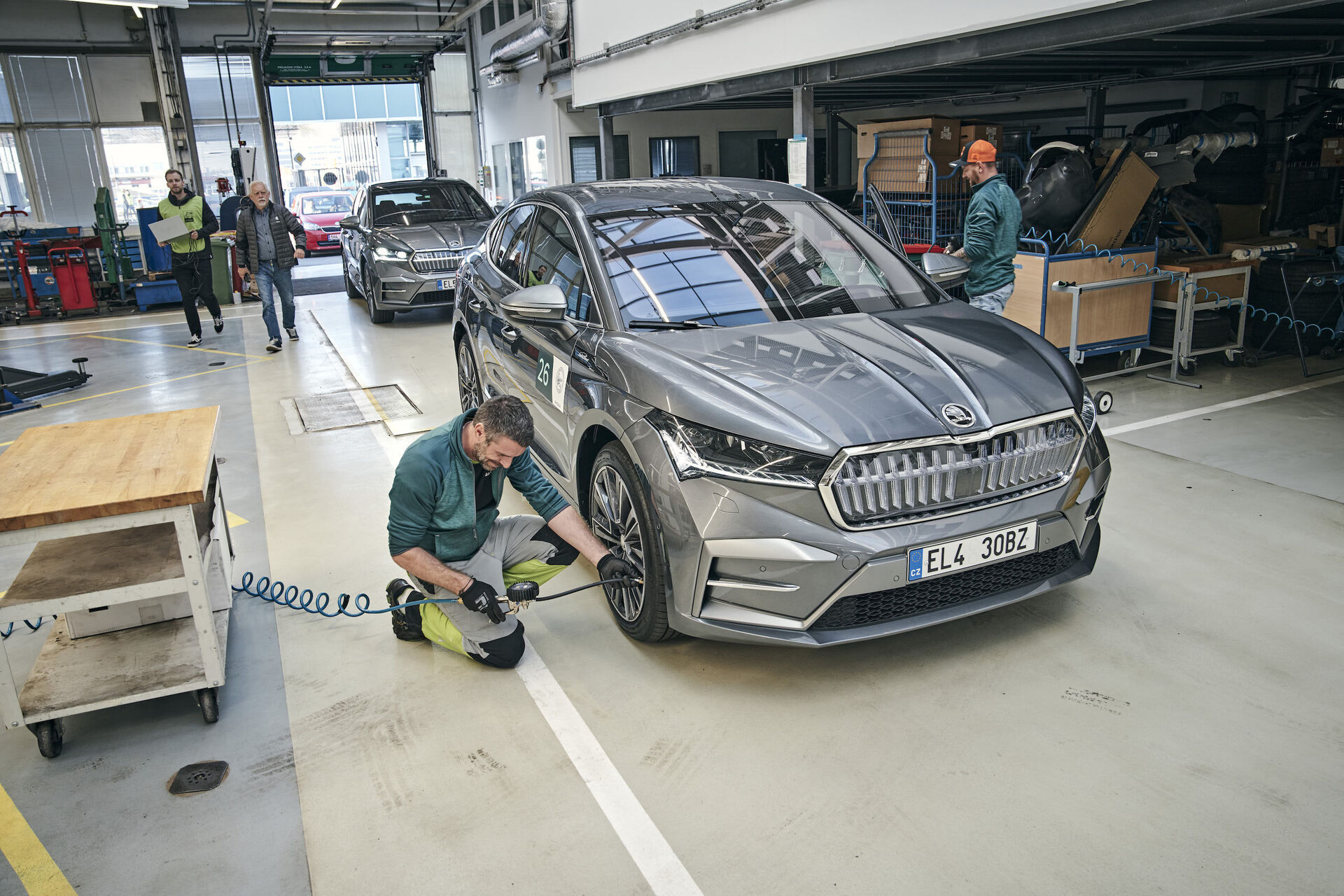 Škoda Enyaq na technické přejímce Škoda Economy Run 2024