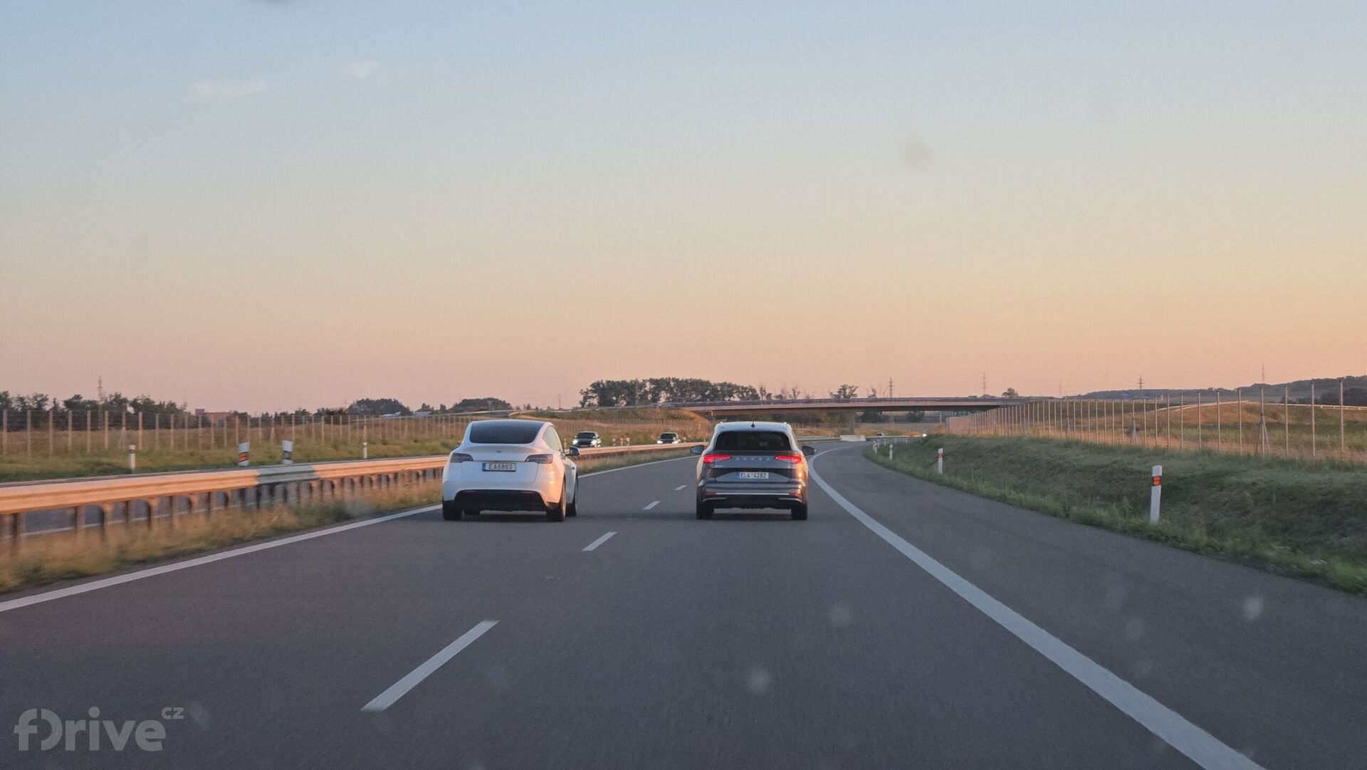 Škoda Enyaq Tesla Model Y