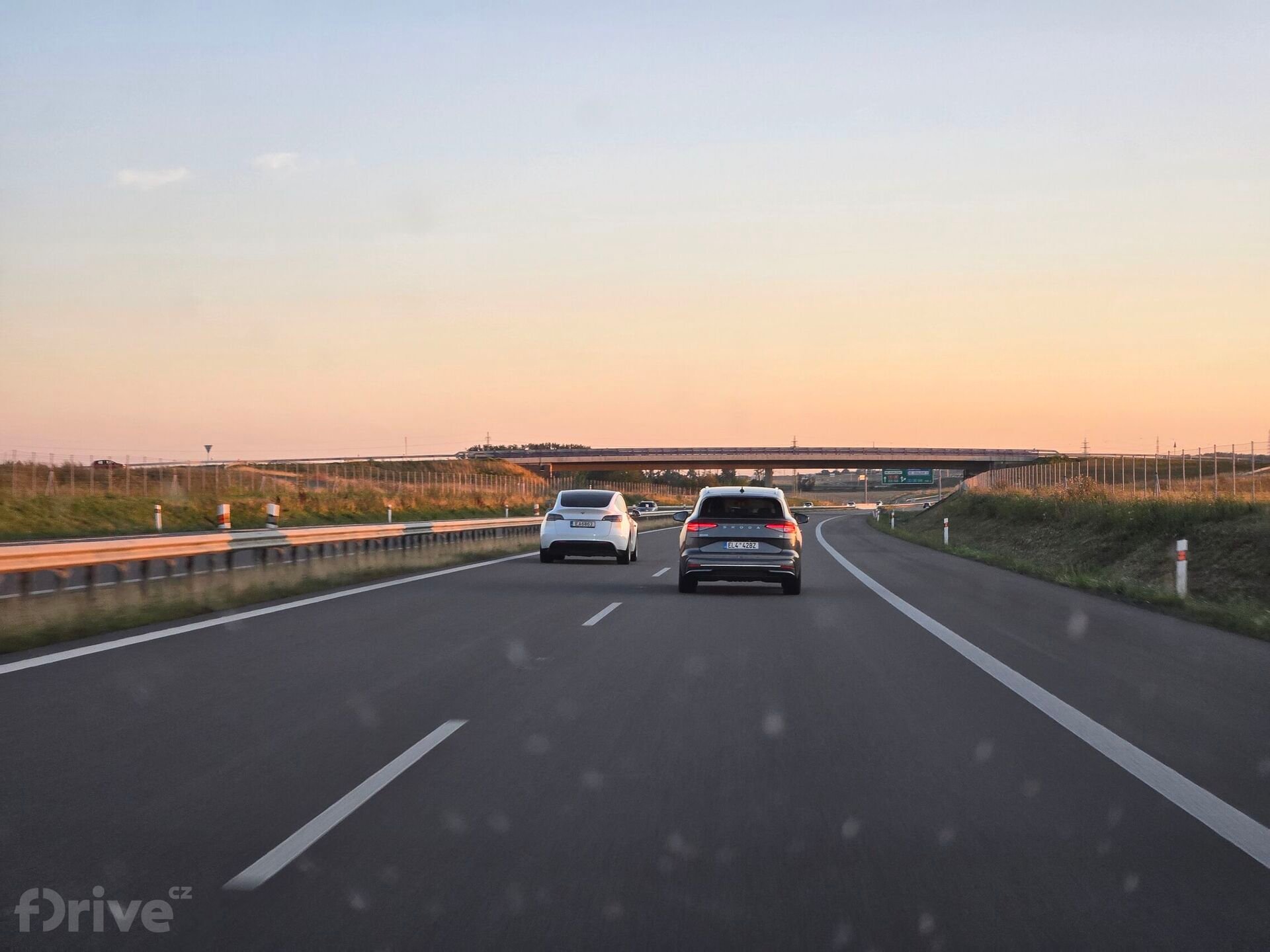 Škoda Enyaq Tesla Model Y