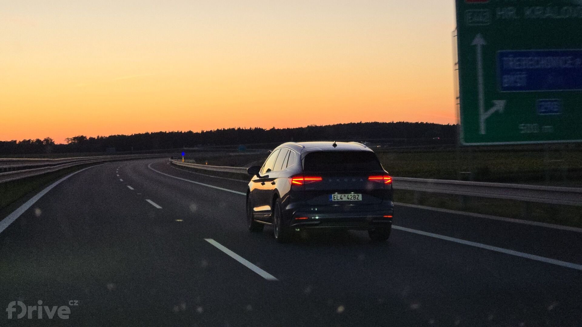 Škoda Enyaq Tesla Model Y