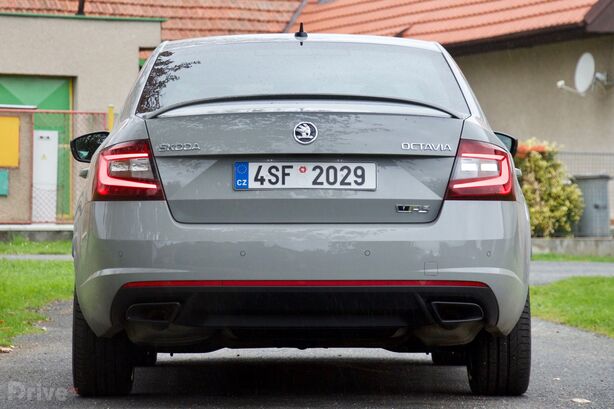 Škoda Octavia RS 245 (2017)