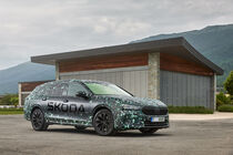 Škoda Superb (2023)