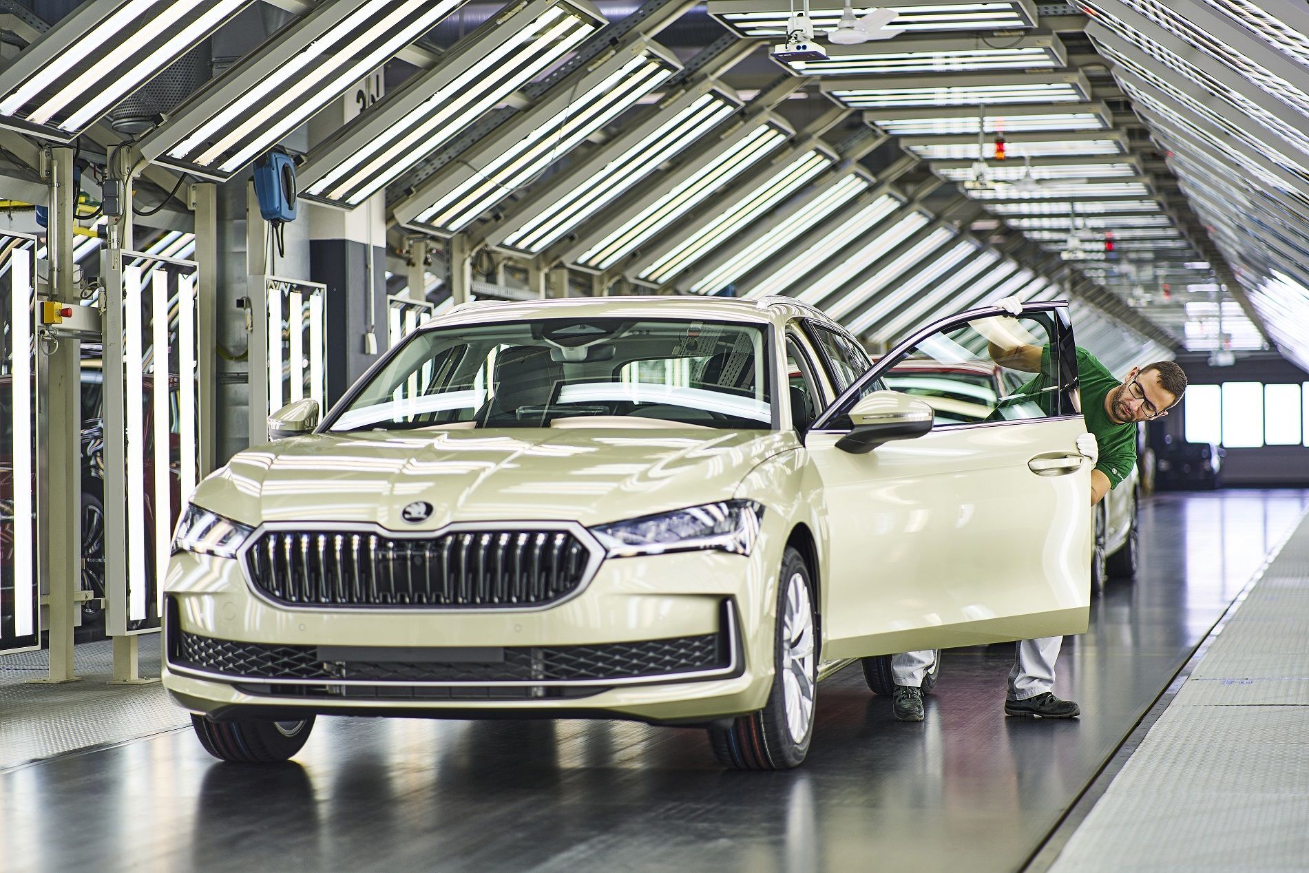 Škoda Superb (2023)