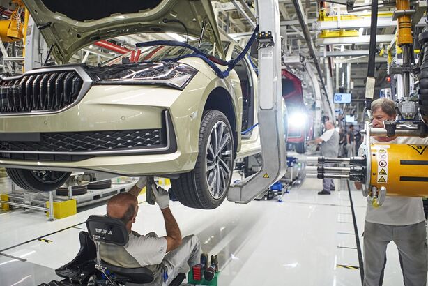 Škoda Superb (2023)