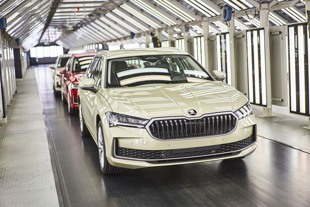 Škoda Superb (2023)