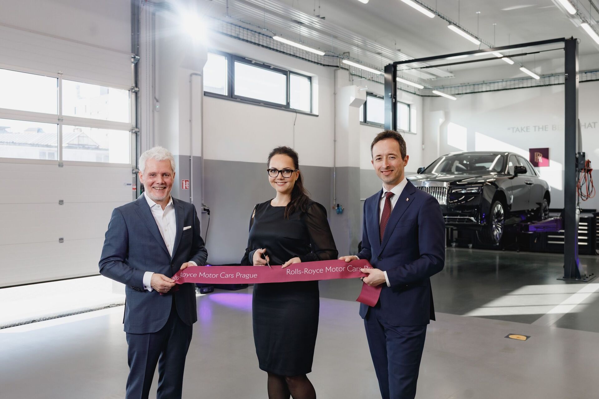 Slavnostní stříhání pásky