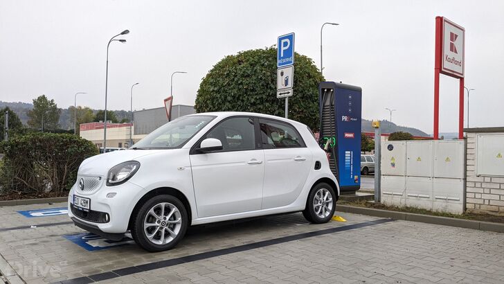 Smart EQ forfour z bazaru AAA Auto