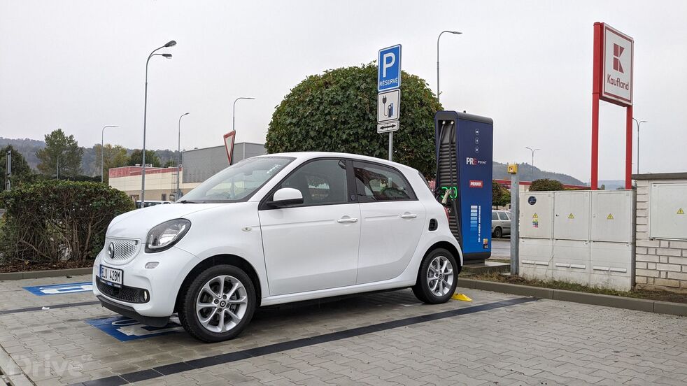 Smart EQ forfour z bazaru AAA Auto