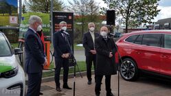 Spuštění 300. nabíjecí stanice ČEZ