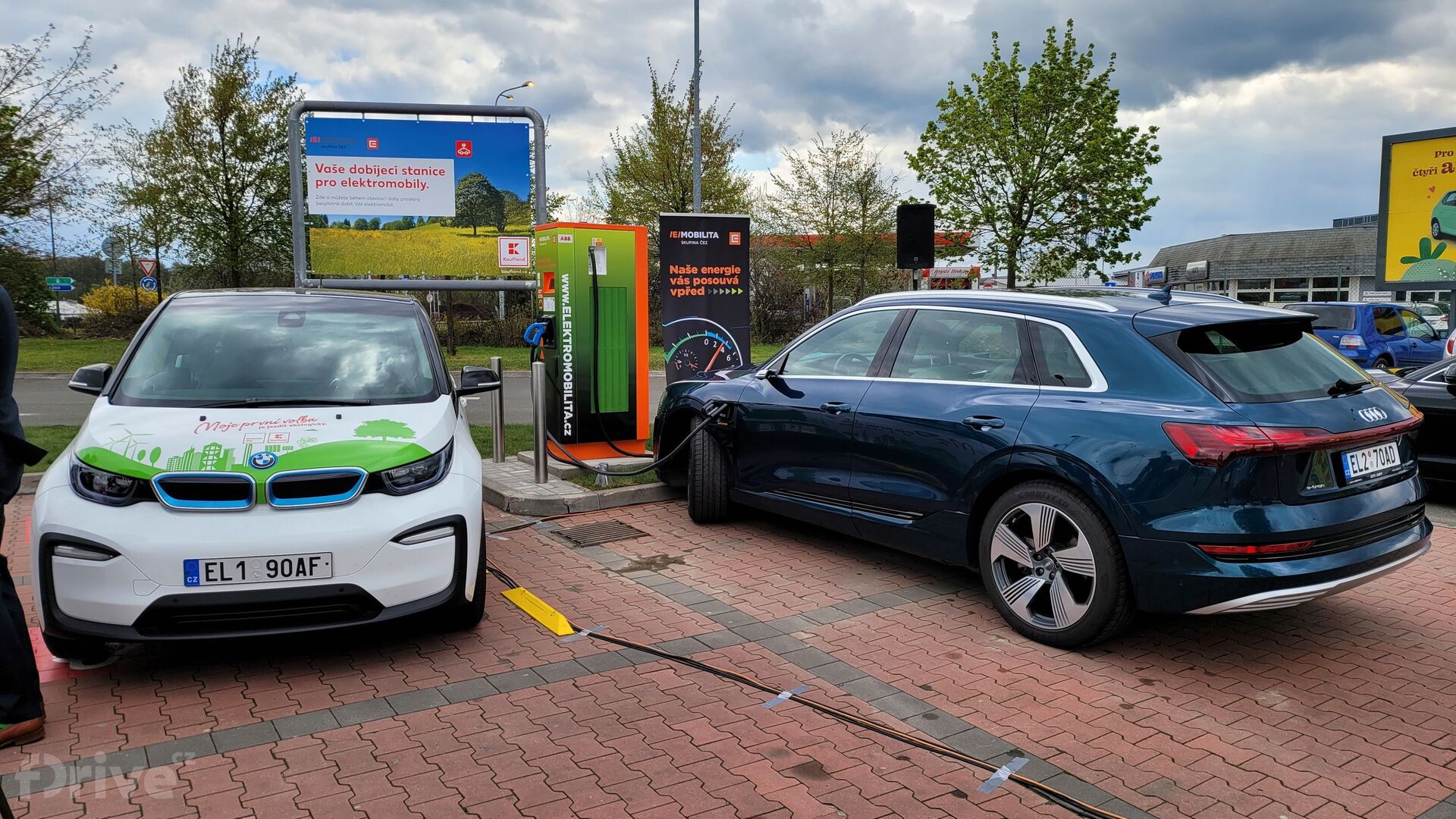 Spuštění 300. nabíjecí stanice ČEZ