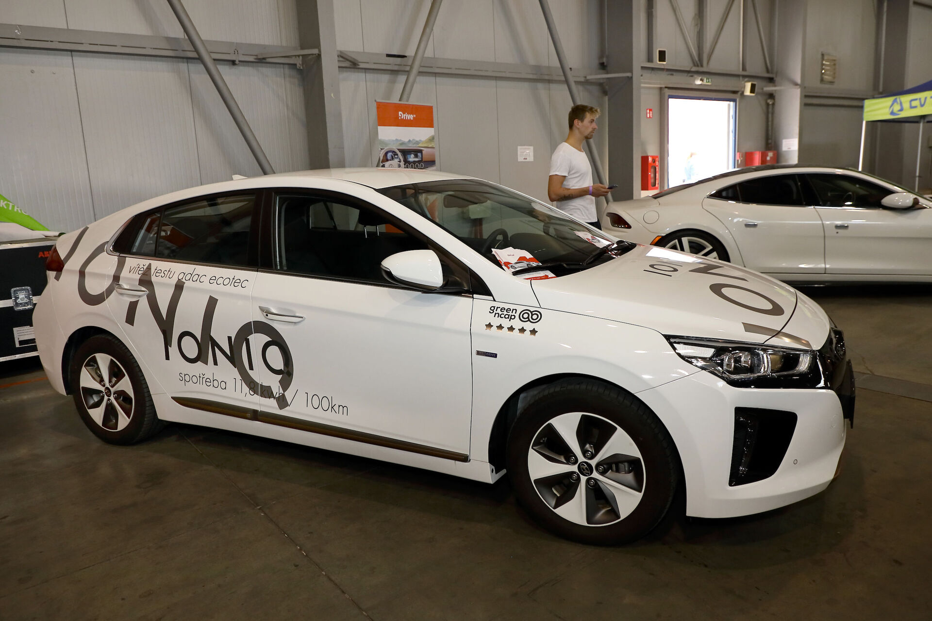 Stánek elektromobility fDrive.cz na Prague Car Festival 2019