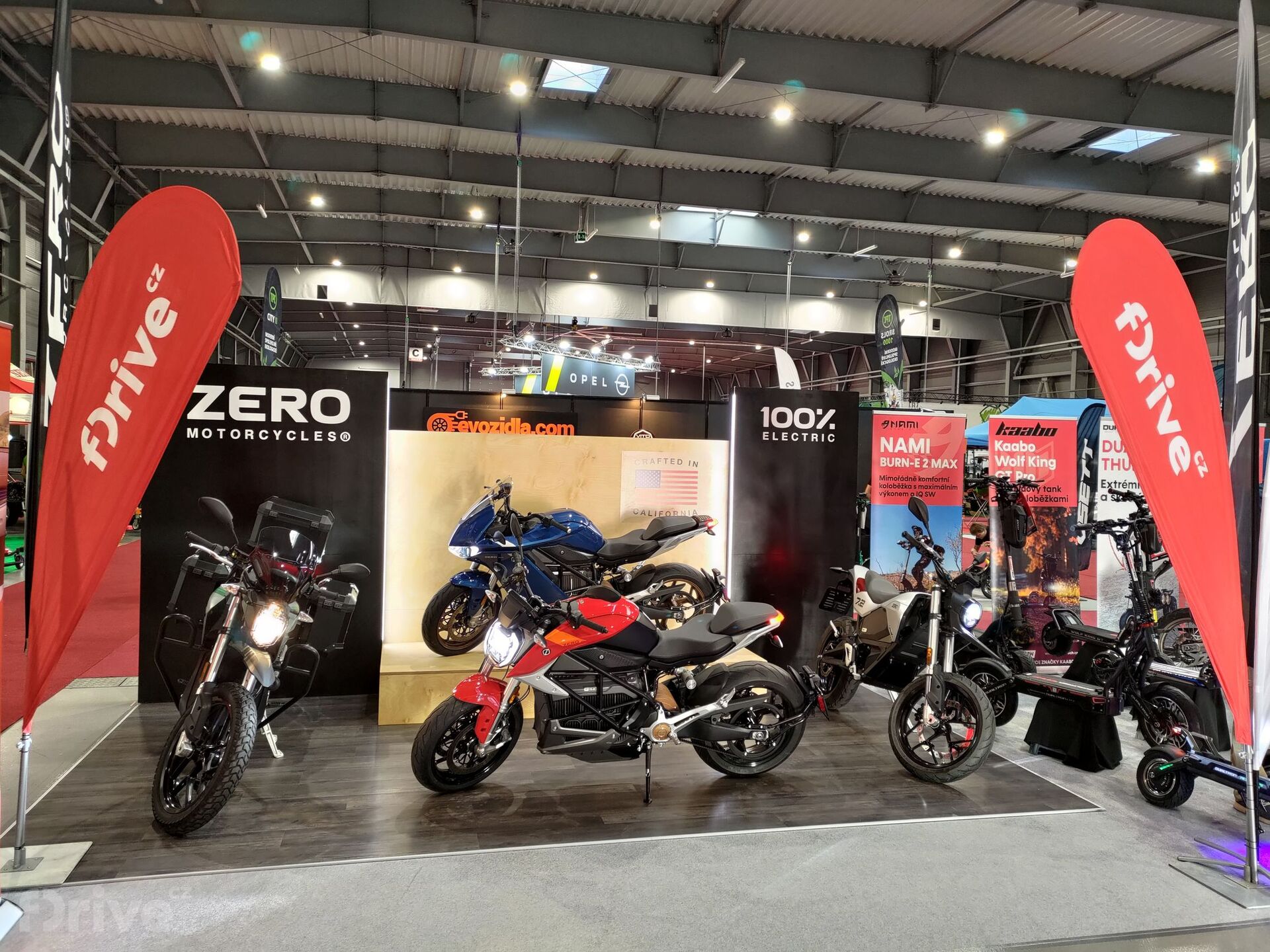 Stánek fDrive.cz na E-Salonu 2022