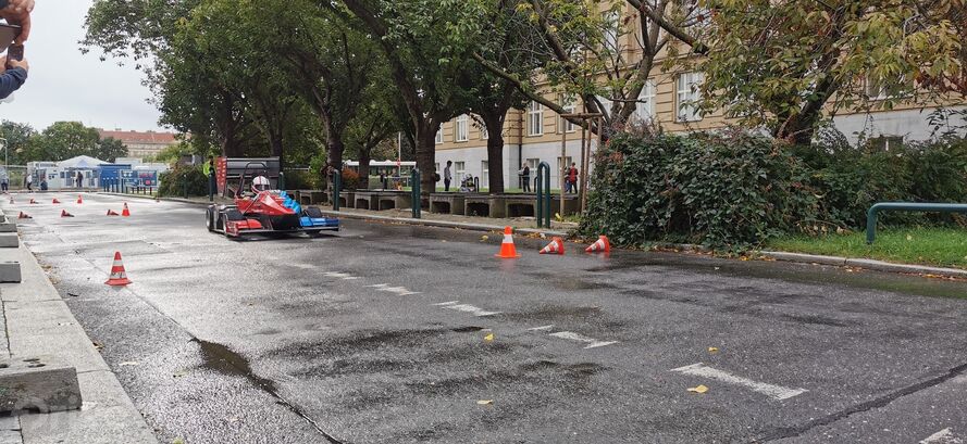 Studentská formule FS.13 týmu CTU CarTech
