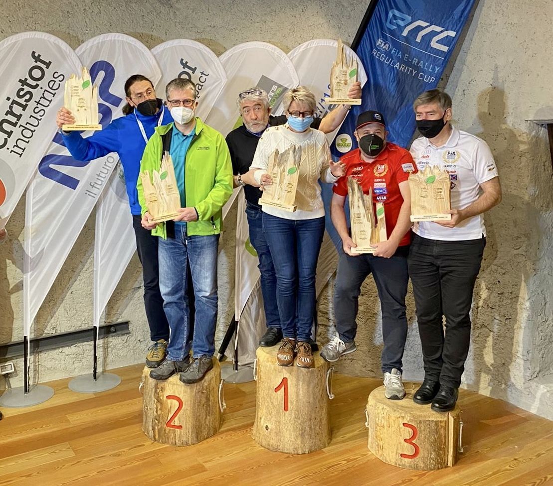 Stupně vítězů na Eco Rally Dolomity 2021