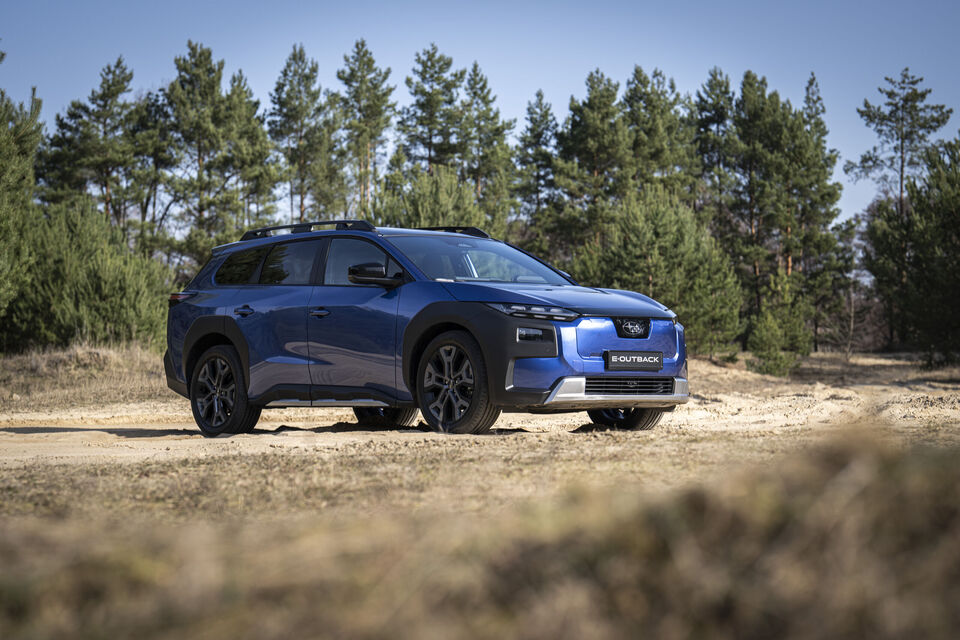 Subaru  E-Outback (2025)
