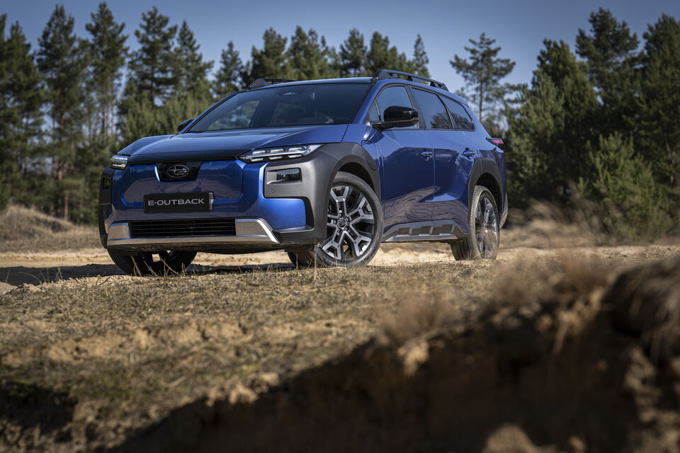 Subaru  E-Outback (2025)