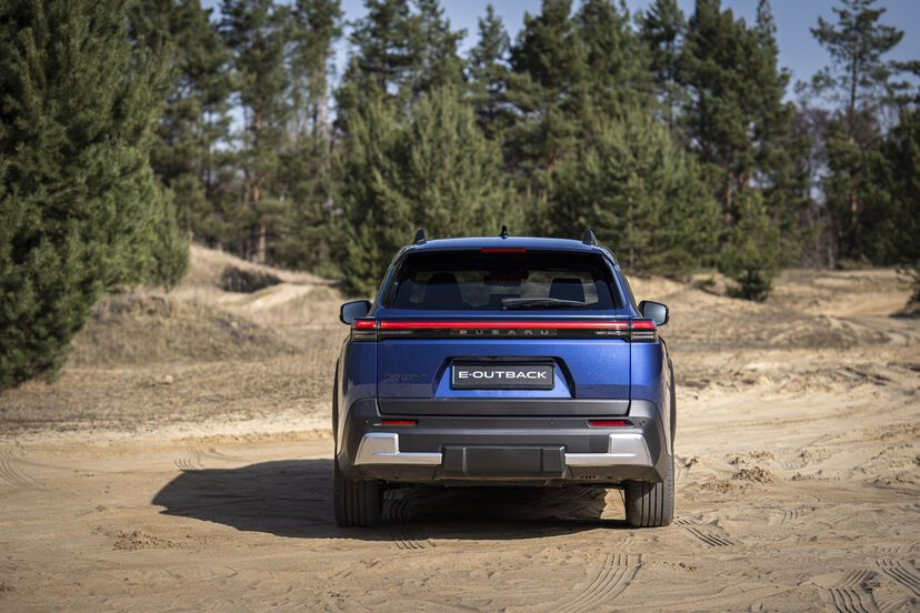 Subaru  E-Outback (2025)