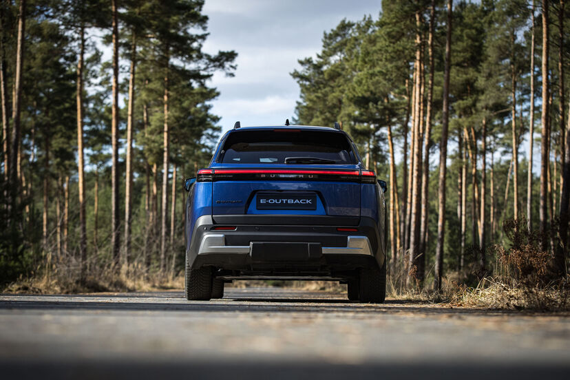Subaru  E-Outback (2025)