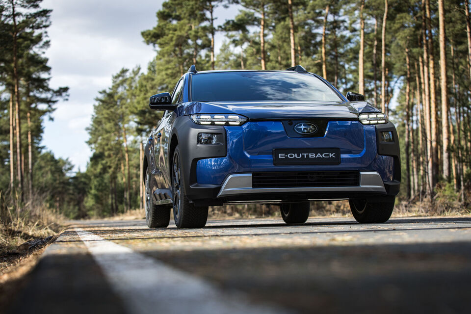 Subaru  E-Outback (2025)