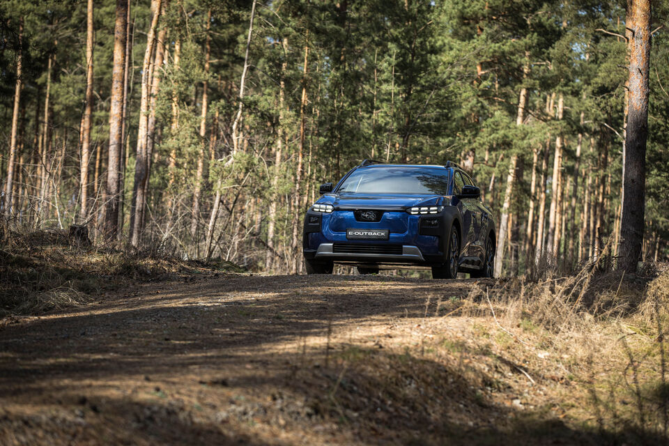 Subaru  E-Outback (2025)