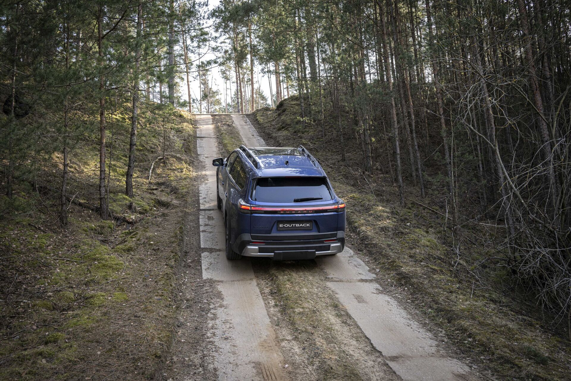 Subaru  E-Outback (2025)