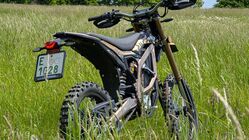 Sur-Ron Ultra Bee 2025