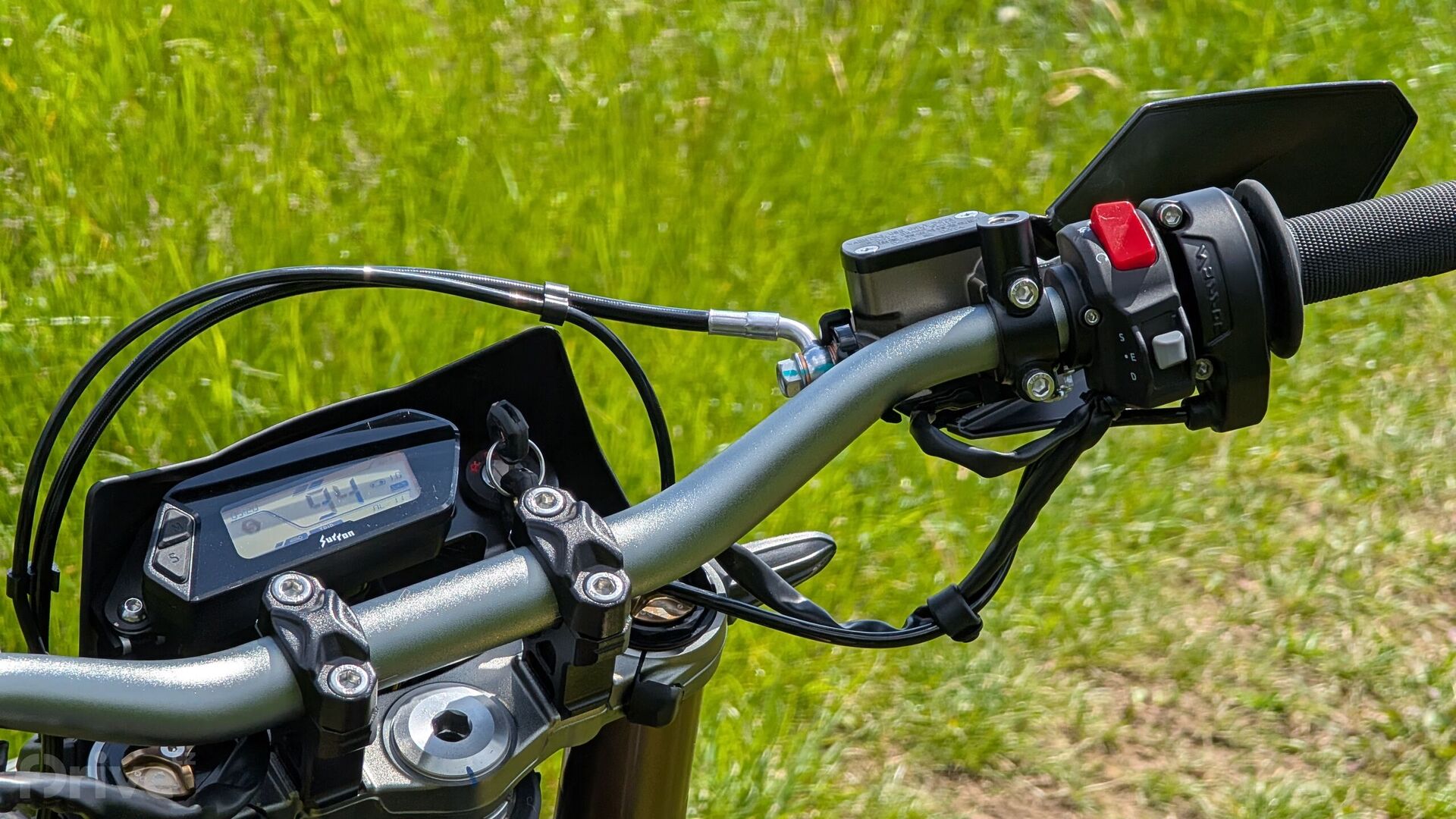 Sur-Ron Ultra Bee 2025