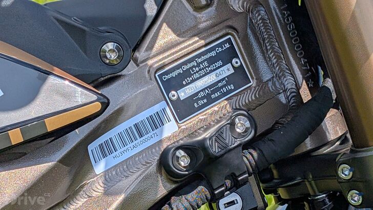 Sur-Ron Ultra Bee 2025