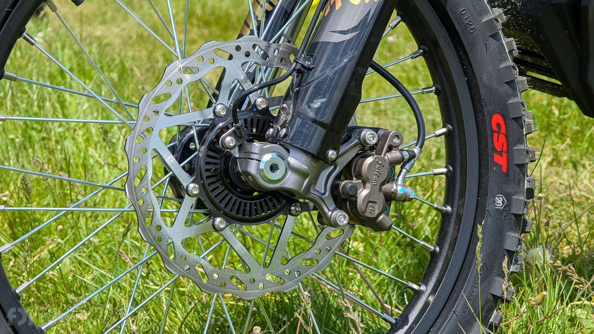 Sur-Ron Ultra Bee 2025