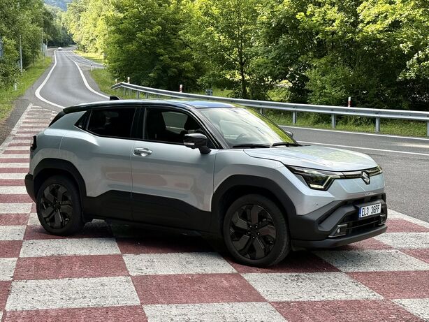 Suzuki e Vitara