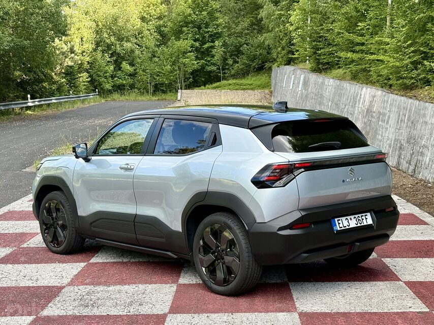 Suzuki e VITARA