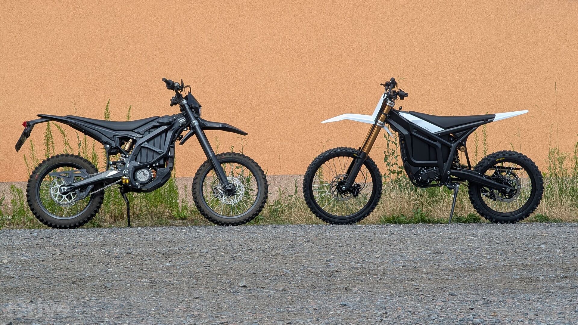 Talaria Komodo a Sur-Ron Ultra Bee