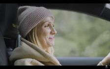 Táňa Malíková ve voze Škoda Enyaq RS iV