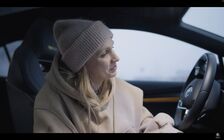 Táňa Malíková ve voze Škoda Enyaq RS iV